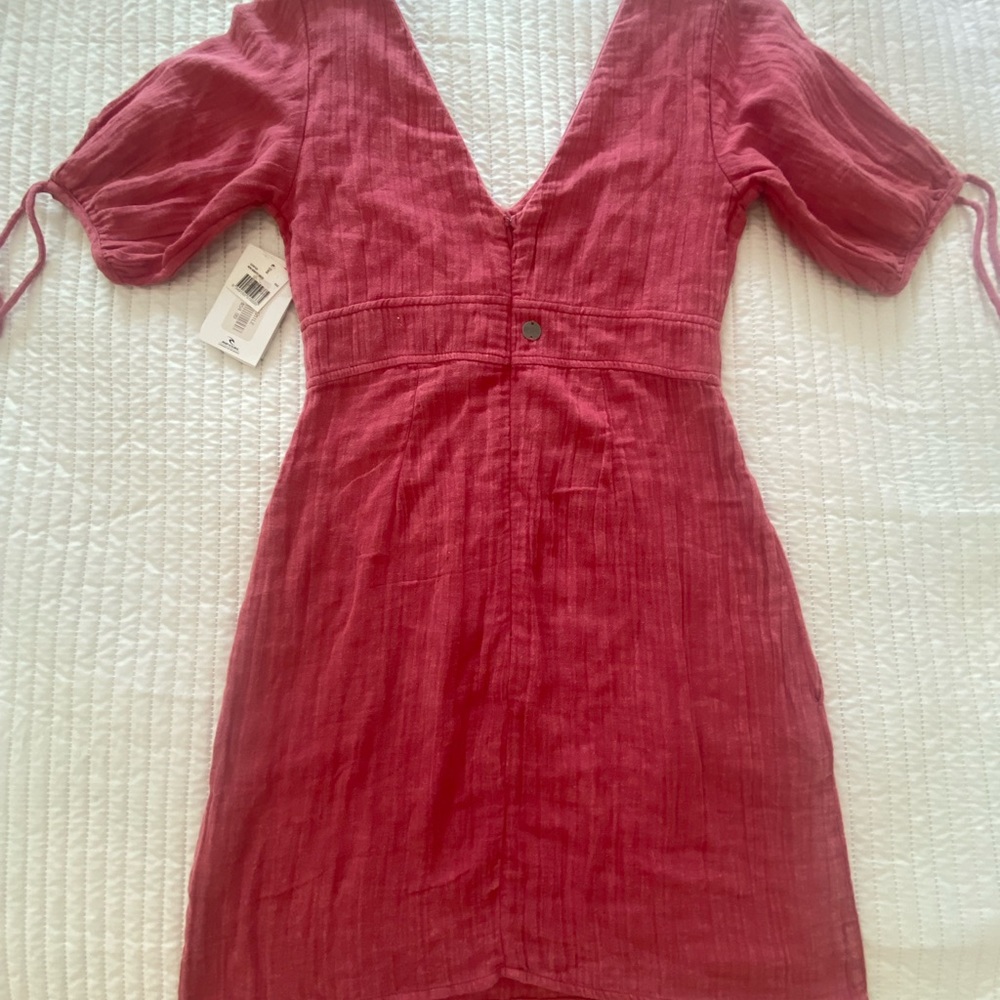 Rip curl dress with tags still attached!